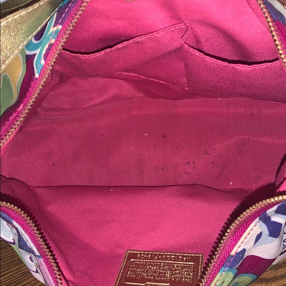 Coach purse - Picture 4 of 5